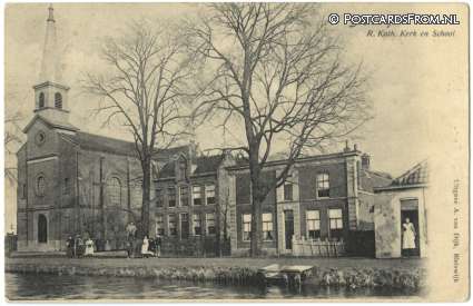 ansichtkaart: Bleiswijk, R. Kath. Kerk en School