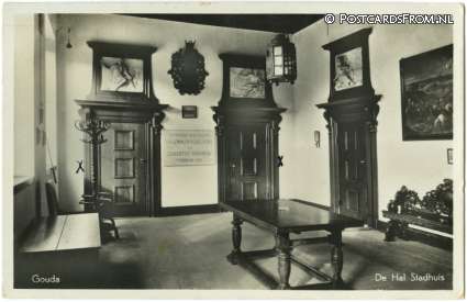 ansichtkaart: Gouda, Stadhuis. De Hal