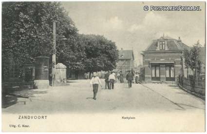 ansichtkaart: Zandvoort, Kerkplein