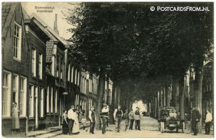 ansichtkaart: Sommelsdijk, Voorstraat