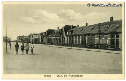 ansichtkaart: Goes, M.A. de Ruijterlaan