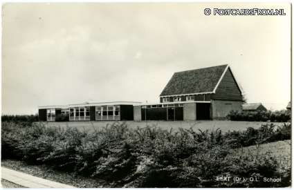 ansichtkaart: Eext, O.L. School