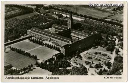 ansichtkaart: Apeldoorn, Aartsbisschoppelijk Seminarie. Luchtopname