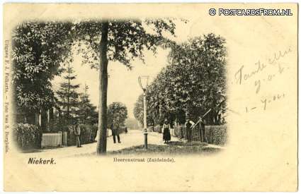 ansichtkaart: Niekerk Grootegast, ? Heerenstraat. Zuideinde