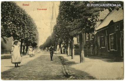 Beesd, Voorstraat ansichtkaart: Beesd, Voorstraat