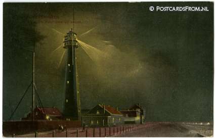 ansichtkaart: Scheveningen, De Vuurtoren bij avond