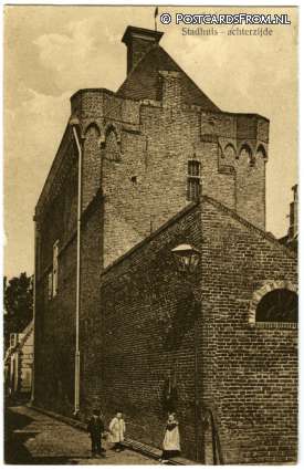 ansichtkaart: Elburg, Stadhuis - achterzijde