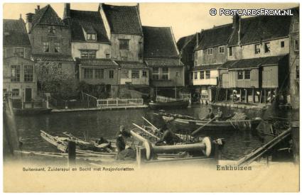 Enkhuizen, Buitenkant, Zuiderspui en Bocht met Ansjovisvletten ansichtkaart: Enkhuizen, Buitenkant, Zuiderspui en Bocht met Ansjovisvletten