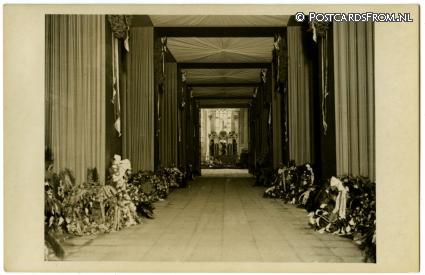 ansichtkaart: Delft, Ned. Herv. Gem. Interieur Ned. Herv. Kerk 1934