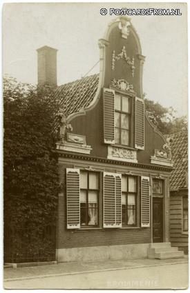 ansichtkaart: Krommenie, Oude Gevel Z. Hoofdstraat