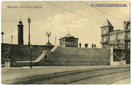 ansichtkaart: Vlissingen, Trap a.h. Badhuis