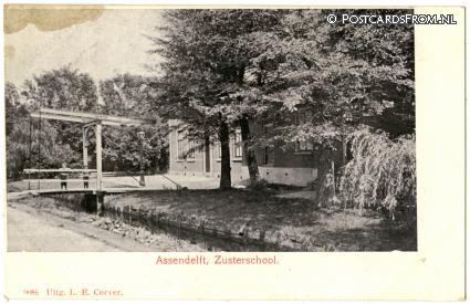 ansichtkaart: Assendelft, Zusterschool