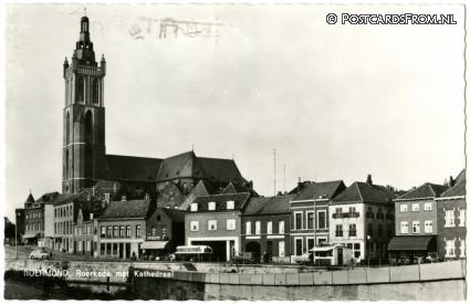 ansichtkaart: Roermond, Roerkade met Kathedraal