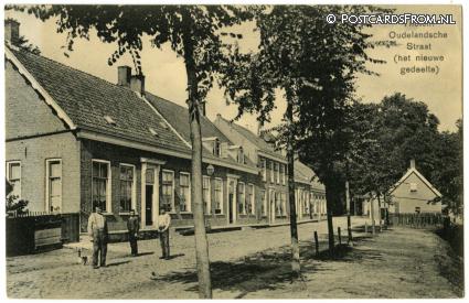 Tholen, Ooudelandsche Straat. Het nieuwe gedeeltel ansichtkaart: Tholen, Ooudelandsche Straat. Het nieuwe gedeeltel