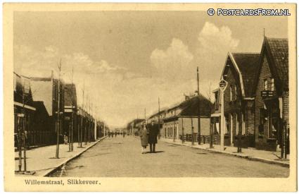 ansichtkaart: Slikkerveer, Willemstraat