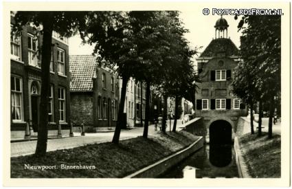 Nieuwpoort, Binnenhaven ansichtkaart: Nieuwpoort, Binnenhaven