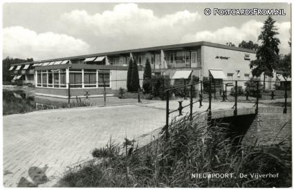 Nieuwpoort, De Vijverhof ansichtkaart: Nieuwpoort, De Vijverhof