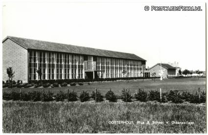 ansichtkaart: Oosterhout NB, Pius X School v. Oldeneellaan
