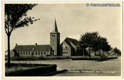ansichtkaart: Enschede, Vredeskerk met Vargiksingel