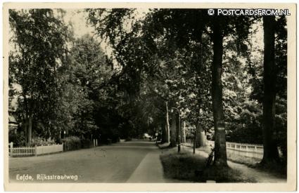 Eefde, Rijksstraatweg ansichtkaart: Eefde, Rijksstraatweg