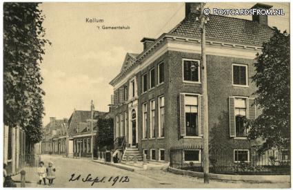 Kollum, 't Gemeentehuis ansichtkaart: Kollum, 't Gemeentehuis