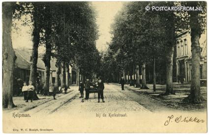 Groningen, Helpman. Bij de Kerkstraat ansichtkaart: Groningen, Helpman. Bij de Kerkstraat