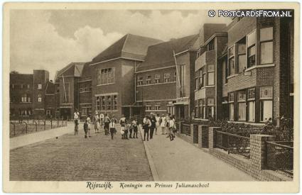 ansichtkaart: Rijswijk ZH, Koningin en Prinses Julianaschool