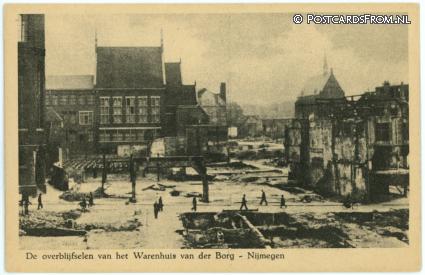 ansichtkaart: Nijmegen, De overblijfselen van het Warenhuis van der Borg