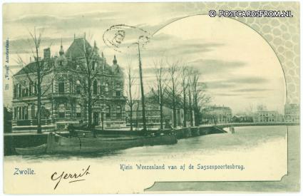ansichtkaart: Zwolle, Klein Weezenland van af de Sassenpoortenbrug