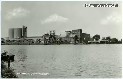 ansichtkaart: Halfweg NH, Suikerfabriek