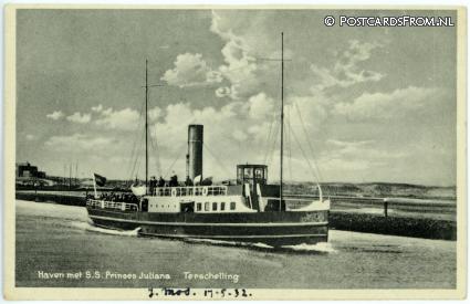 ansichtkaart: Terschelling, Haven met S.S. Prinses Juliana