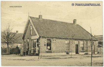 Vriezenveen, Winkel ansichtkaart: Vriezenveen, Winkel