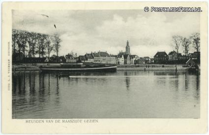 ansichtkaart: Heusden, Van de Maaszijde gezien