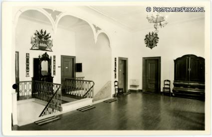 Oegstgeest, Ontmoetingscentrum 'Oud Poelgeest'. Hall ansichtkaart: Oegstgeest, Ontmoetingscentrum 'Oud Poelgeest'. Hall