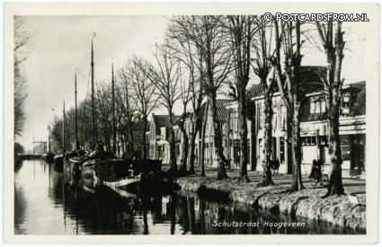 ansichtkaart: Hoogeveen, Schutstraat
