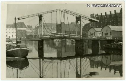 Amsterdam, Prinseneiland. Sloterdijkerbrug. s.s. 'Johanna Francina' ansichtkaart: Amsterdam, Prinseneiland. Sloterdijkerbrug. s.s. 'Johanna Francina'