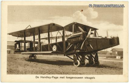 ansichtkaart: Amsterdam, E.L.T.A. Handley-Page met toegevouwen vleugels
