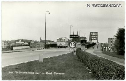 ansichtkaart: Deventer, Kon. Wilhelminabrug over de IJssel