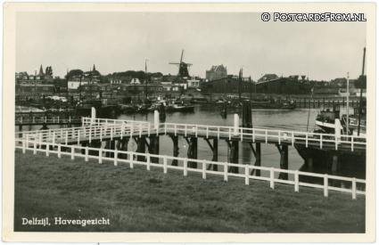 ansichtkaart: Delfzijl, Havengezicht