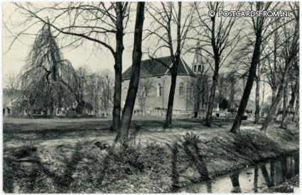 Finsterwolde, Ned. Herv. Kerk 13e eeuws, vernieuwd in 1852 en 1970 ansichtkaart: Finsterwolde, Ned. Herv. Kerk 13e eeuws, vernieuwd in 1852 en 1970