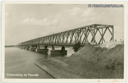 ansichtkaart: Moerdijk, Verkeersbrug bij Moerdijk