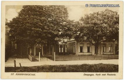ansichtkaart: Sint Annaparochie, Doopsgez. Kerk met Pastorie