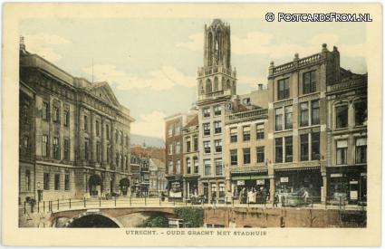 ansichtkaart: Utrecht, Oude Gracht met Stadhuis