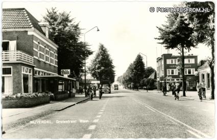 ansichtkaart: Nijverdal, Grotestraat West. Cafe 'Budde'