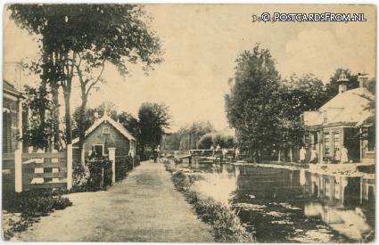 ansichtkaart: Nieuwe Wetering, Dorpsgezicht