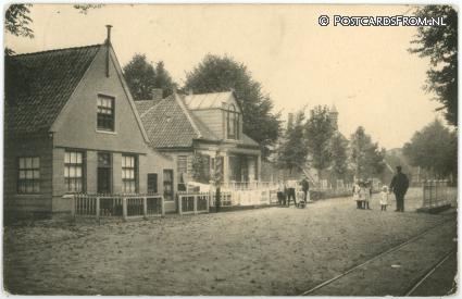 ansichtkaart: Middenbeemster, Kruispunt