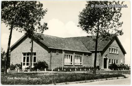 Zuid-Beijerland, Dorpshuis ansichtkaart: Zuid-Beijerland, Dorpshuis
