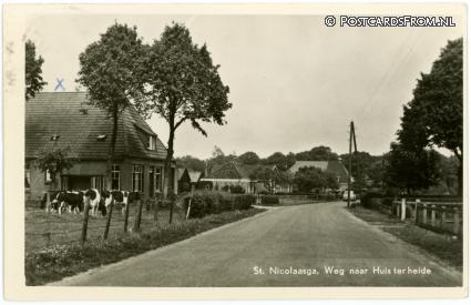 ansichtkaart: Sint Nicolaasga, Weg naar Huis ter heide