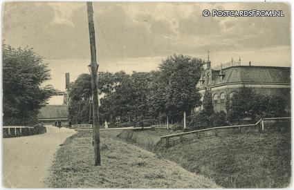 ansichtkaart: Warffum, Stationsweg