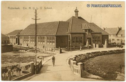 ansichtkaart: Ridderkerk, Chr. M.U.L.O. School